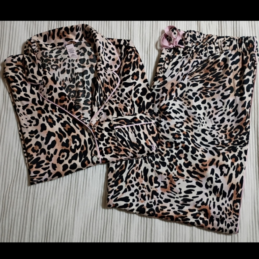 Victoria's Secret Satin Long&Short Sleeve Button-Up Pajama Set- Leopard Print